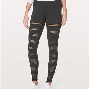 Lululemon Wunder Under Leggings w/ mesh